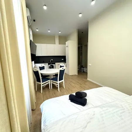 Apartment Doroshenka Street 19-3